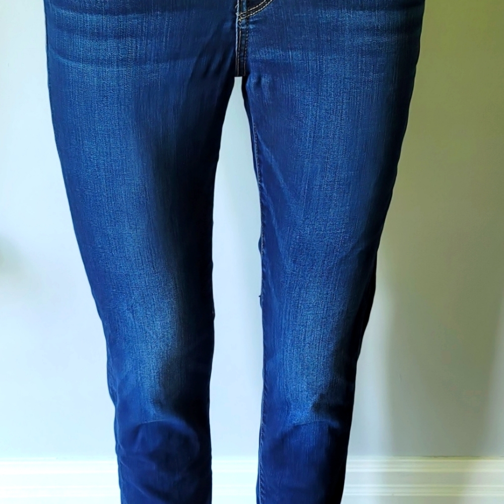 Levi's 311 Shaping Skinny Jeans Size 27